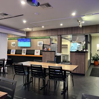 Saucy Bird - Saucy Bird has good seating and arrangement - Chicken Shop Near Me - Los Angeles, California Saucy Bird - Saucy Bird has good seating and arrangement - Chicken Shop Near Me - Los Angeles, California