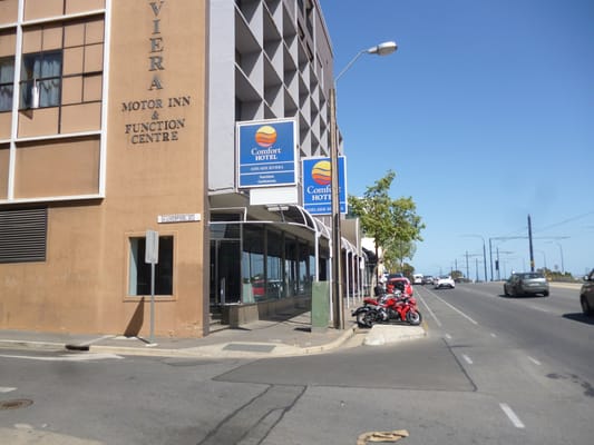 Adelaide Riviera Hotel by null