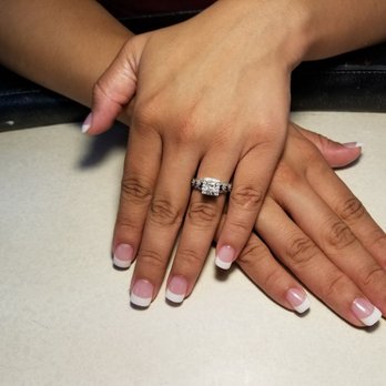 E-Nails - Went in for a refill for the nails that Paul did two weeks ago and again, he did a great job!! Love them! Pictures this time - Nail Salons Near Me - Vista, California