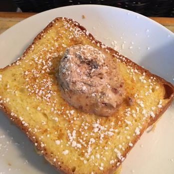 Corner Cafe - Breakfast & Brunch Near Me - Newport, Rhode Island