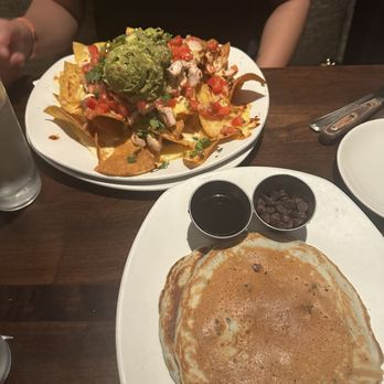 Joe’s on Newbury - Blueberry pancakes & nachos - American Near Me - Boston, Massachusetts