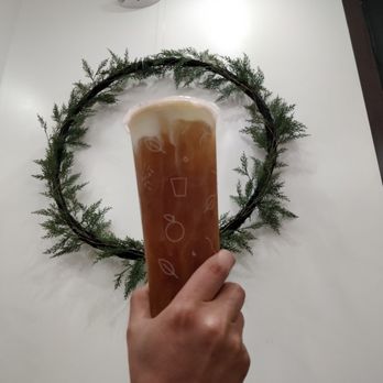 Redstraw - Organic Honey Oolong Sea Salt Cream - Bubble Tea Near Me - Irvine, California Redstraw - Organic Honey Oolong Sea Salt Cream - Bubble Tea Near Me - Irvine, California