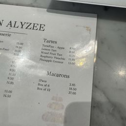 Macaroon pricing menu