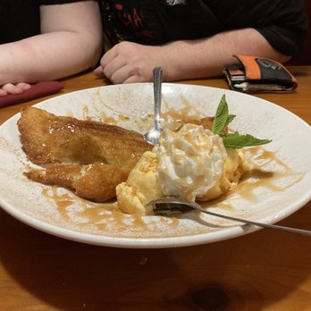 Cattlemens Steakhouse - The fried apple pie dessert - Steakhouses Near Me - Redding, California