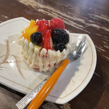 Tiny Pyramid - Fruit basket - Cafes Near Me - Honolulu, Hawaii Tiny Pyramid - Fruit basket - Cafes Near Me - Honolulu, Hawaii