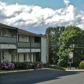 Riverview Lodge - Hotels Near Me - Hood River, Oregon Riverview Lodge - Hotels Near Me - Hood River, Oregon