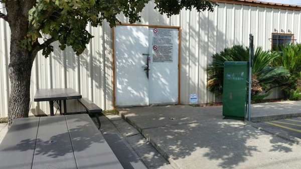 Davis Grocery & BBQ by null