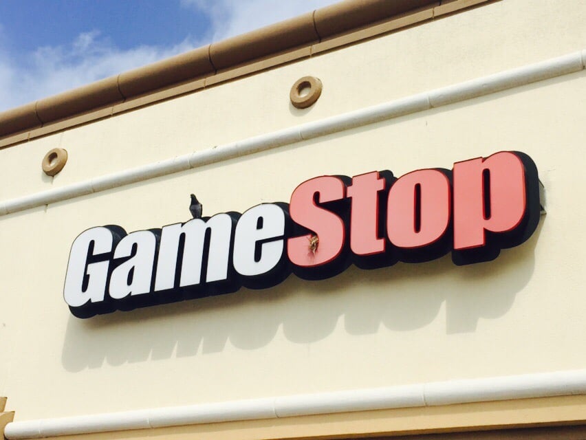 GAMESTOP Updated July 2024 14 Reviews 821 E Commercial Blvd, Oakland Park, Florida