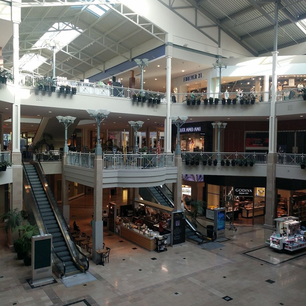 Bridgewater Commons - Shopping Centers Near Me - Bridgewater, New Jersey