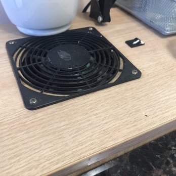 Lanikai Nails - Nail fan built into desk - Nail Salons Near Me - Kailua, Hawaii
