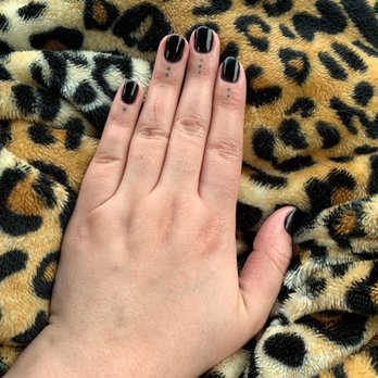 Centerville Nail Cafe - Nail Salons Near Me - Centerville, Ohio