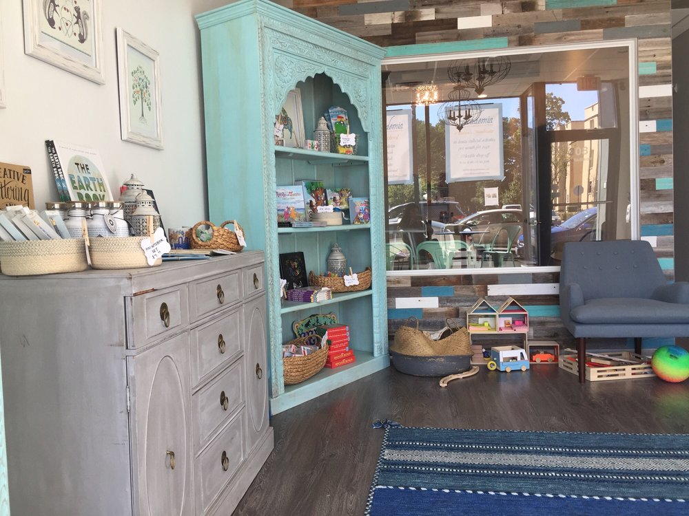 Academia Institute of Language and Culture - childcare center in Oak Park, IL