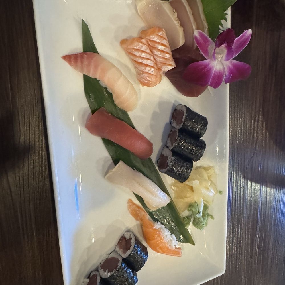 Mahzu Sushi & Grill - Lunch sushi and sashimi - Sushi Bars Near Me - Gainesville, Florida Mahzu Sushi & Grill - Lunch sushi and sashimi - Sushi Bars Near Me - Gainesville, Florida