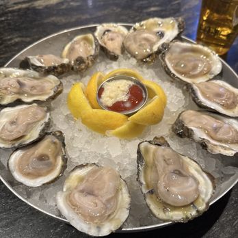 The Palace Station Oyster Bar - Oysters on the Half Shell* - Gulf Oysters - Seafood Near Me - Las Vegas, Nevada The Palace Station Oyster Bar - Oysters on the Half Shell* - Gulf Oysters - Seafood Near Me - Las Vegas, Nevada