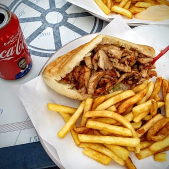 Chez Reza - Chicken kebab with fries - tasty! - Kebab Near Me - Poitiers, 86