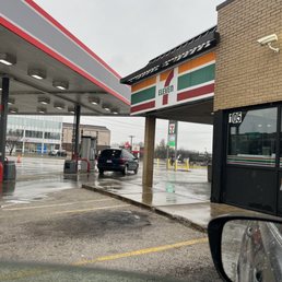 Exterior photo of 7-Eleven - Florissant, Missouri Exterior photo of 7-Eleven - Florissant, Missouri
