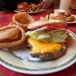 Curve Cheeseburger Curve Cheeseburger