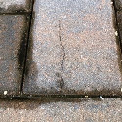 M/I Homes Woodleaf Hammock - Cracked pavers