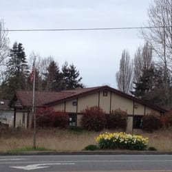 US Post Office - View from Tyee Drive (thanks to PR Garden Club for lovely daffodils by the roadside!)