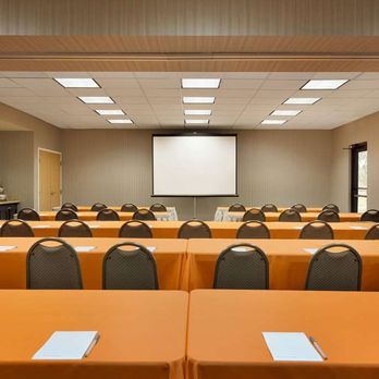 Hampton Inn & Suites Largo - Meeting Room - Hotels Near Me - Largo, Florida Hampton Inn & Suites Largo - Meeting Room - Hotels Near Me - Largo, Florida