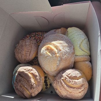 Alebrijes Bakery - Wide selection of sweet bread - Bakeries Near Me - Ontario, California
