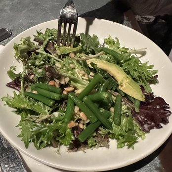 Fleetwood's on Front St - House salad - New American Near Me - Lahaina, Hawaii