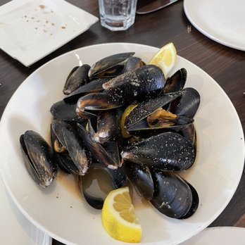 Serafina - Mussels - Italian Near Me - San Francisco, California Serafina - Mussels - Italian Near Me - San Francisco, California