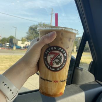 7 Brew Coffee - Funnel Cake Macchiato - Coffee & Tea Near Me - Carrollton, Texas