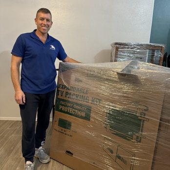A2 Moving - Long Beach - Personable owner with attention to detail - Movers Near Me - Long Beach, California