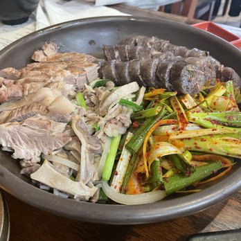 Sa Rit Gol - Modum Sun Dae - Assorted Pork and Pork Blood Sausage - Korean Near Me - Fort Lee, New Jersey