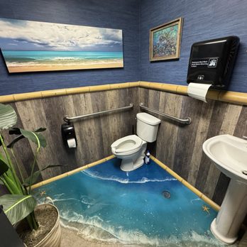 Red Basil Thai Restaurant - Cute rest room. - Thai Near Me - West Jordan, Utah