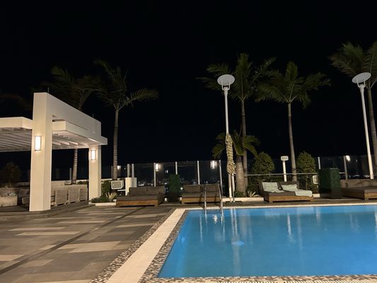 The Easton Rooftop Pool & Lounge by null