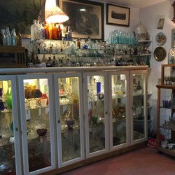 NC Plantation Antiques - Early American Pressed Glass, Italian Empoli and Murano Glass.
