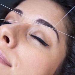 Rozy Eyebrow threading - Eyebrow threading