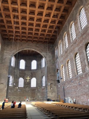 Konstantin-Basilika (Evangelische Kirche zum Erlöser)- Evangelische Kirchengemeinde Trier by null