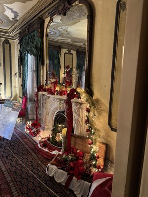 Victoria Mansion by null