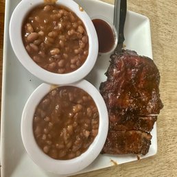 Baby back ribs with beans Baby back ribs with beans