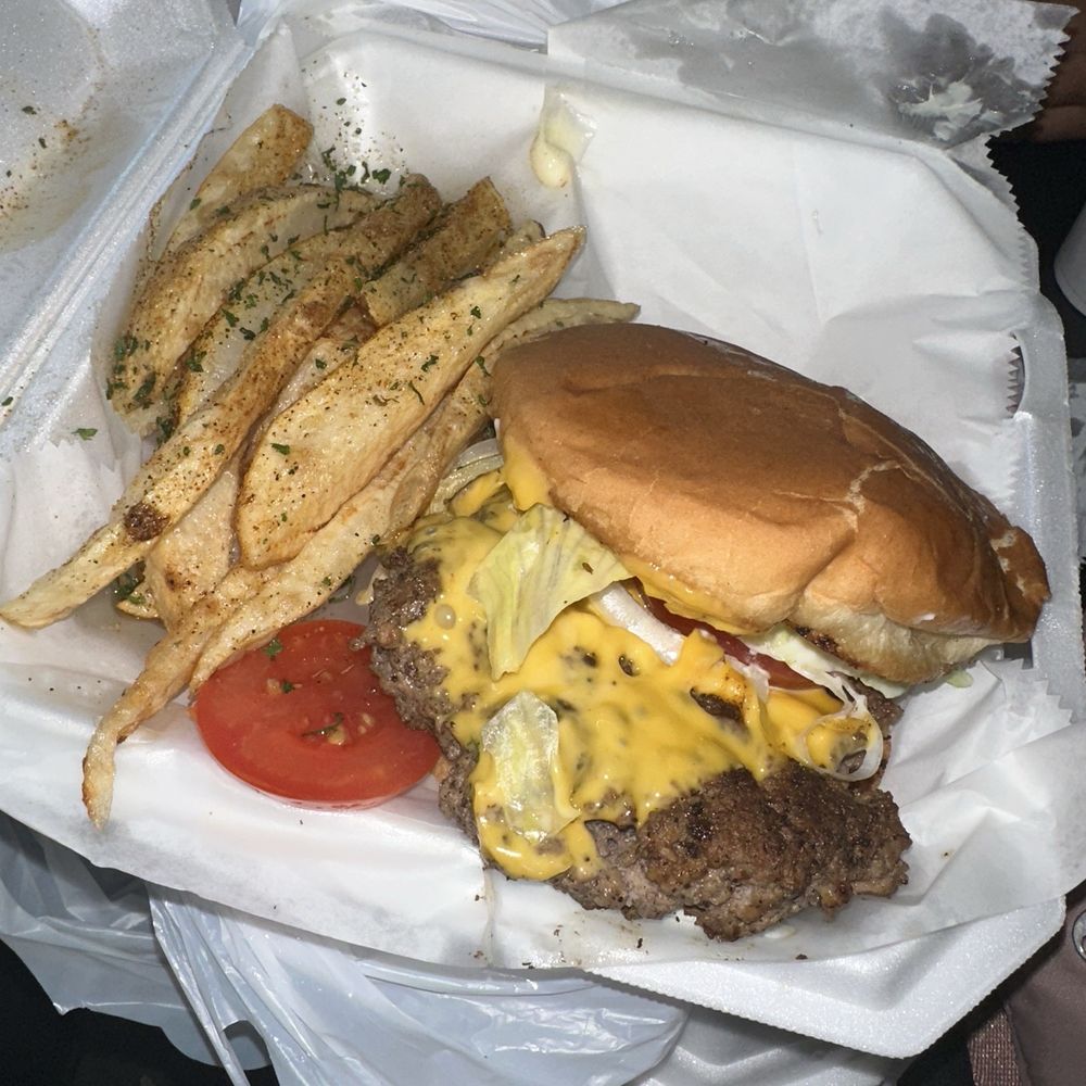 Sparkle’s Hamburger Spot - Regular Cheeseburger - Burgers Near Me - Houston, Texas Sparkle’s Hamburger Spot - Regular Cheeseburger - Burgers Near Me - Houston, Texas