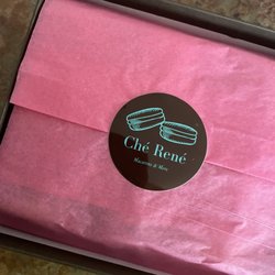 Ché René Macarons & More