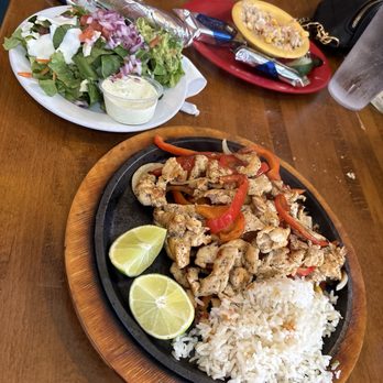 The Golden Bite - Chicken Fajitas - Seafood Near Me - Fairburn, Georgia The Golden Bite - Chicken Fajitas - Seafood Near Me - Fairburn, Georgia