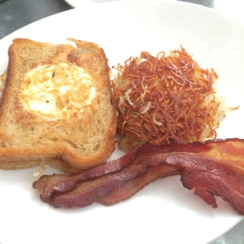 Boon Fly Cafe - Poppa Joes eggs in a hole - American Near Me - Napa, California
