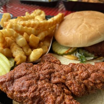 Dave's Hot Chicken - Medium hot chicken tender and slider! - Chicken Shop Near Me - Glendale, California Dave's Hot Chicken - Medium hot chicken tender and slider! - Chicken Shop Near Me - Glendale, California