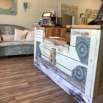 Aaliyah's Beauty & Brows - Super cute establishment - Threading Services Near Me - San Diego, California Aaliyah's Beauty & Brows - Super cute establishment - Threading Services Near Me - San Diego, California