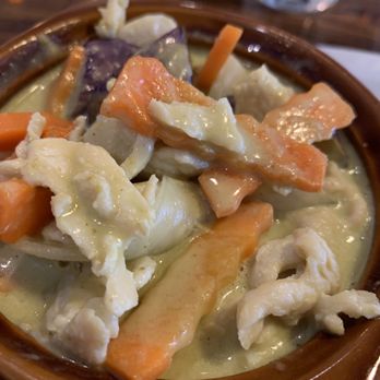 Tubtim Siam - Green Curry with onion and carrots. Fantastic! So flavorful! - Thai Near Me - Marietta, Georgia Tubtim Siam - Green Curry with onion and carrots. Fantastic! So flavorful! - Thai Near Me - Marietta, Georgia