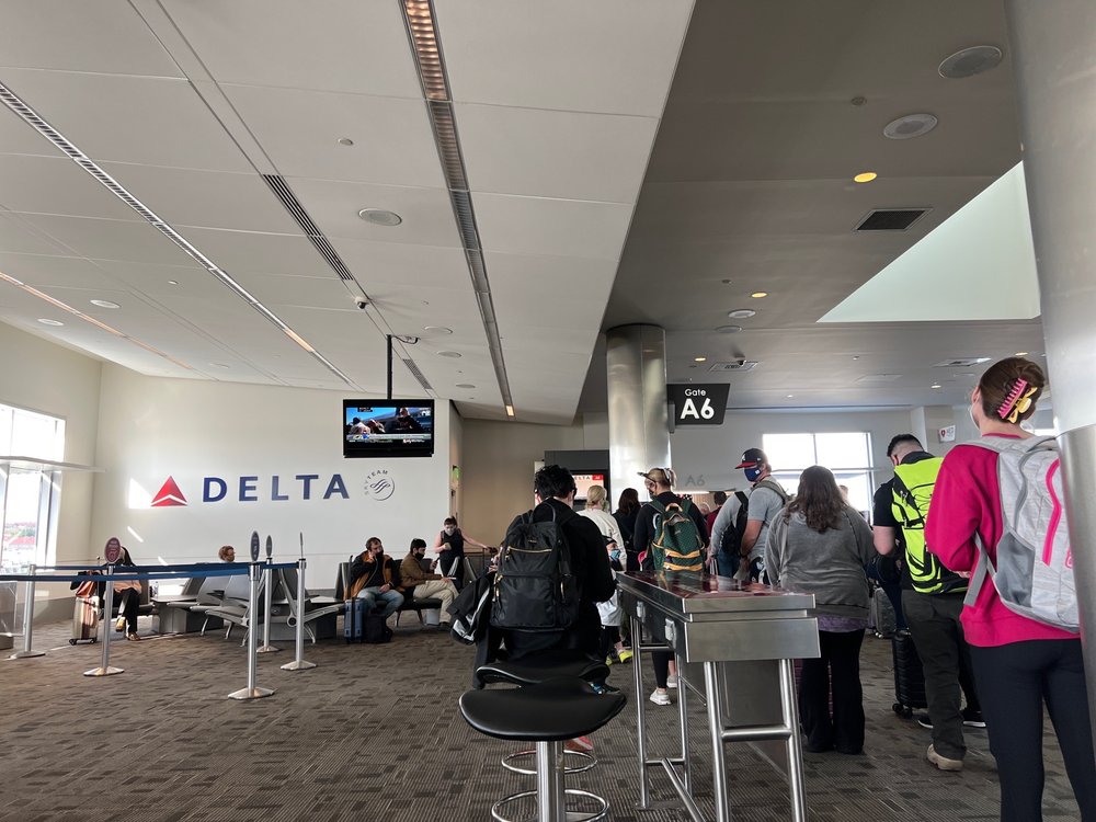 DELTA AIR LINES Updated September 2024 17 Reviews 5900 Messer