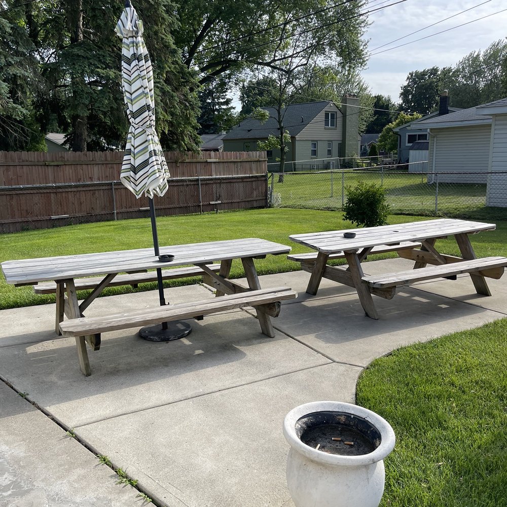 Eastside Tavern - Burgers Near Me - Mount Clemens, Michigan