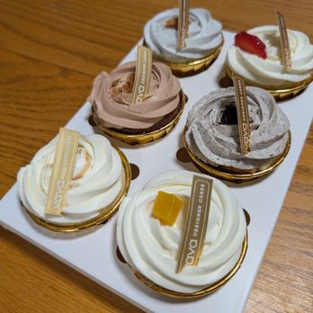 Vava Designer Cakes - Desserts Near Me - Richmond Hill, Ontario Vava Designer Cakes - Desserts Near Me - Richmond Hill, Ontario