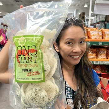 Costco - Do you think you can finish this bag of chips easily? You are wrong. - Wholesale Stores Near Me - Kailua-Kona, Hawaii