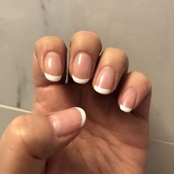 Top Line Nails - Love my French nails (gel)
