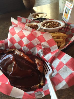 LARK'S BAR-B-QUE by null